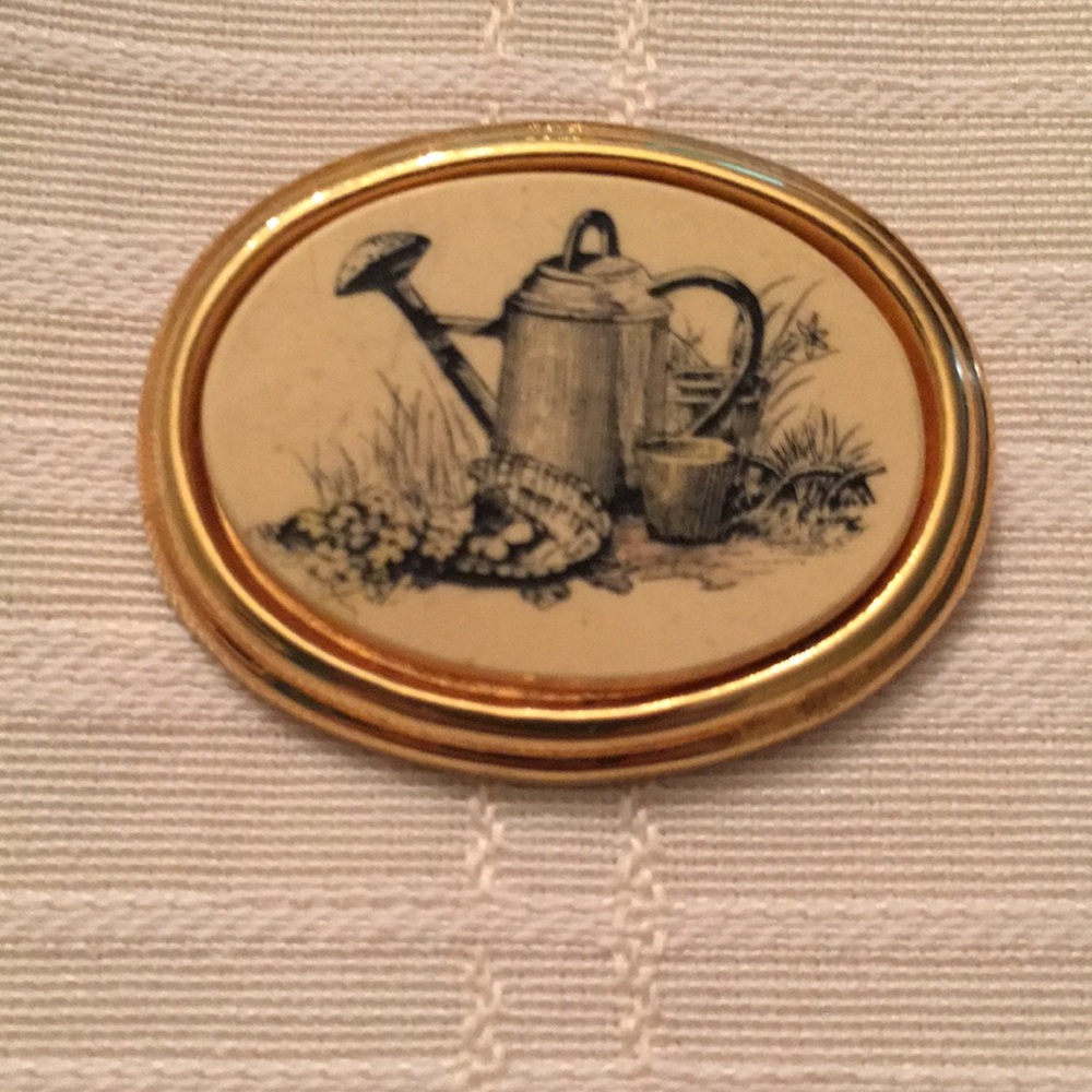 Vintage Barlow Garden Watering Can Flower Oval Gold Tone/Ivory Brooch Pin